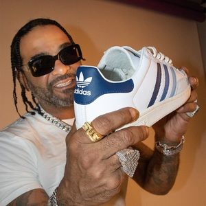 ADIDAS ‘HRLM’ SIZE 9M (DEAD STOCK)